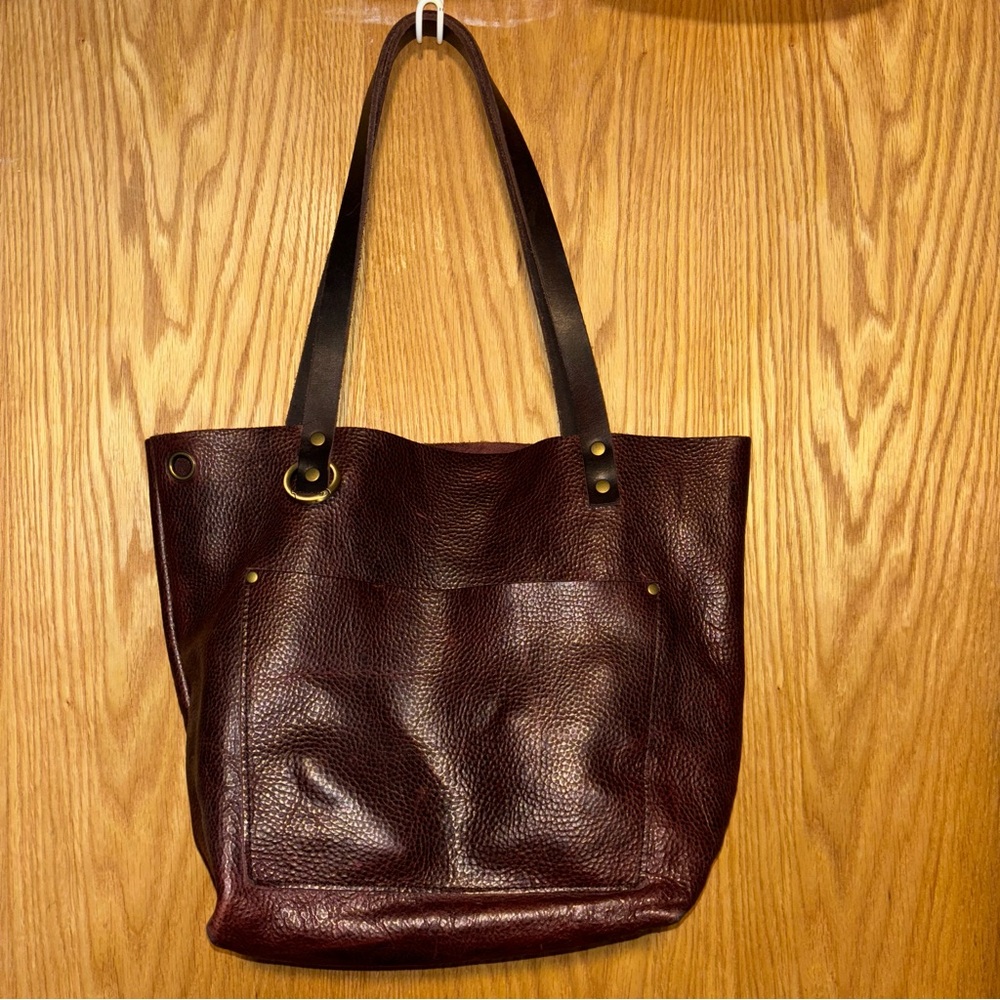 OX BLOOD PLG Med Tote